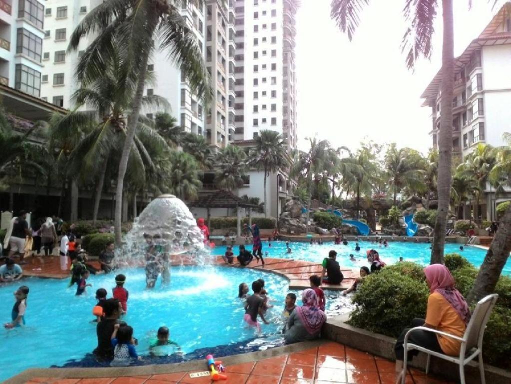 Gracious ~ Walking Distance To See, Shop And Eat Malacca Exterior photo